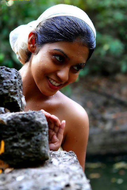 Actress in Blouse and Mundu Stills in Malayalam Movie Rasaleela