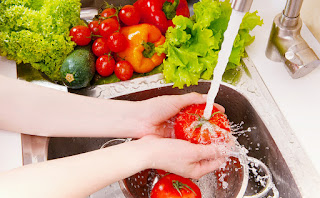 Wash fruits and vegetables thoroughly