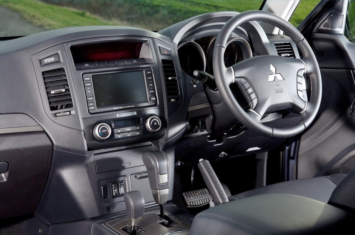 Gambar Interior Mobil Pajero Sport Terbaru Sobat Modifikasi