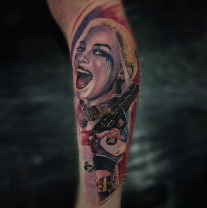 vemos tatuajes de harley quinn