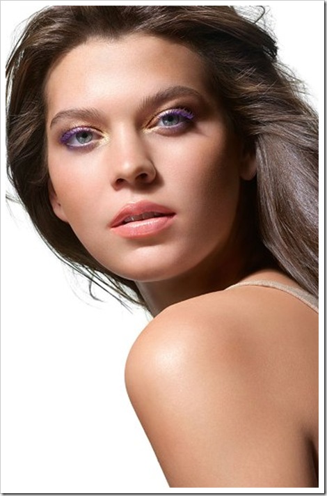 Clarins-summer-2010-Instant-Sunlight-Collection-promo