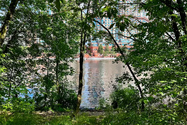 устье реки Химки – парк «Москворецкий», канал имени Москвы, набережная