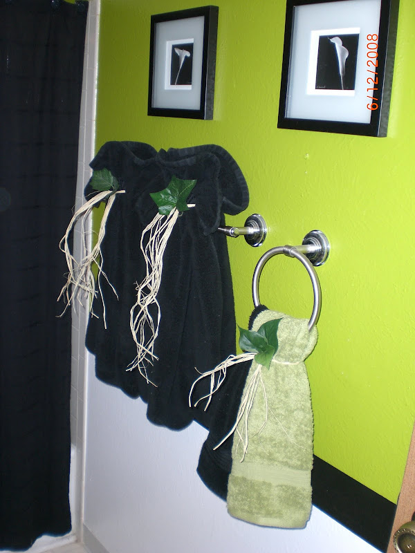 more simple just use the easy hand towel display on your large bath  title=