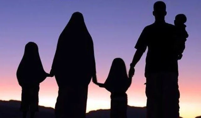 kaum muslimin sadar dan kembali kepada sistem Islam yang diterapkan dalam bingkai Khilafah Islamiyyah yang pernah menjadi mercusuar dunia selama 1300 tahun. Pelindung dan perisai bagi umat Islam, menjaga keamanan, keselamatan harta kekayaan umat, dan pastinya dia akan menunjukkan kepada dunia akan kemuliaan penerapannya dan menghapus opini sesat dan menyesatkan tentang Islam dan kaum muslimin, karena sesungguhnya Islam itu agama yang tinggi dan tidak ada yang lebih tinggi darinya. Karena Allah lah yang akan meninggikan dan memenangkannya meskipun orang-orang kafir membencinya.