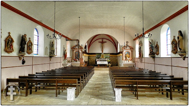 NEUVILLE-LES-VAUCOULEURS (55) - Eglise Saint-Amand