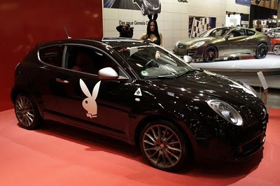 Alfa-Romeo-MiTo-with-Playboy-Bunny-Airbrush-1