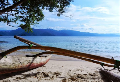 wisata pantai harlem di papua