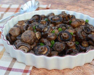 Simple Roasted Mushrooms, another healthy side dish ♥ KitchenParade.com. Just mushrooms, pantry ingredients.