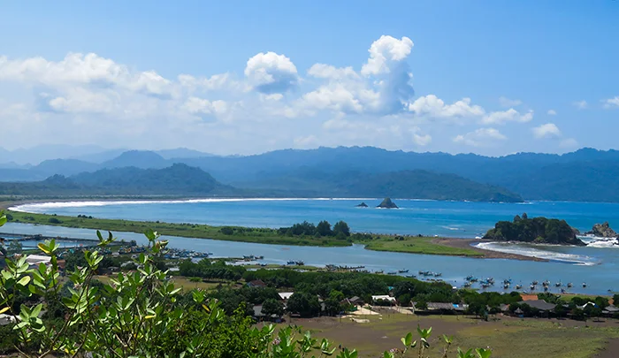 Pantai Payangan, Jember