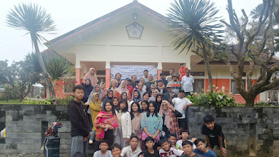 Serunya Acara Family Gathering Warga RW 07 Karawaci Baru di  Puncak Bogor