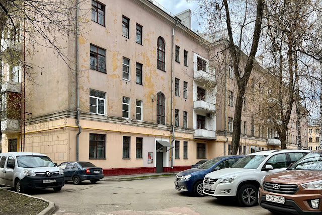 Осташковская улица, дворы, жилой дом 1936 года постройки Осташковская улица, дворы, жилой дом 1936 года постройки