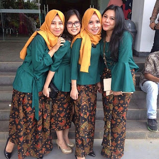 Inspirasi Kebaya Batik Modern Indonesia