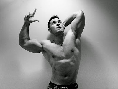  Alon Gabbay- Male Fitness Model