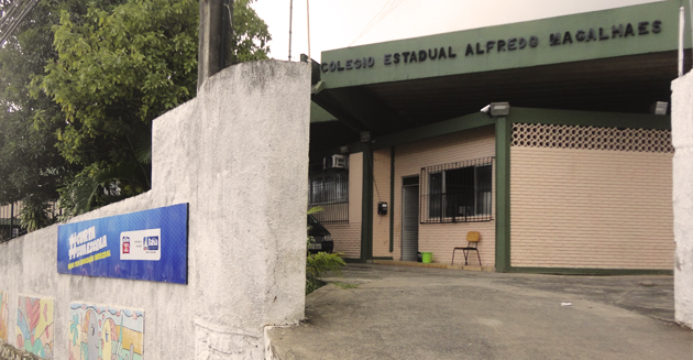 Alunos da Escola Alfredo Magalhães estão sem água para beber