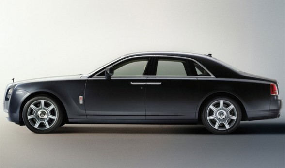 The Rolls-Royce Ghost will come up with a price tag starting from Rs 2.5 