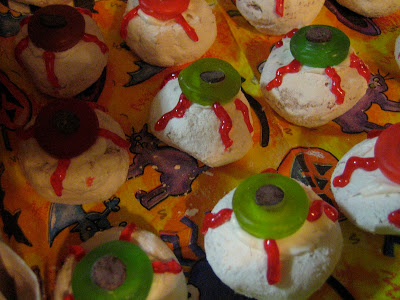 Mini Doughnut Spooky Eyeball Halloween Treats