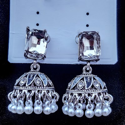 Vintage Silver & Pearl Jhumka Earrings – A Timeless Ethnic Treasure