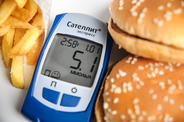 Carbohydrates raise blood sugar in the body very quickly. If your body produces too much insulin hormone or if you have an irregular blood sugar problem, it is recommended to consume foods with very low carbohydrates.
