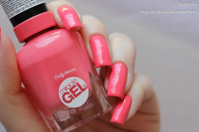 Sally Hansen Miracle Gel 210 Pretty Piggy