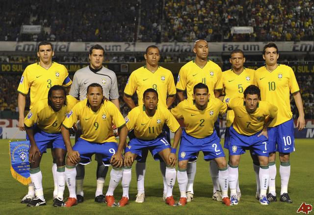 Brazilian National Team proud in their yellow World Cup Jersey  football brazil players names