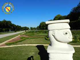 LUNEVILLE (54) - Exposition de sculptures au château