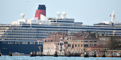 Venezia, manifesta No Grandi Navi