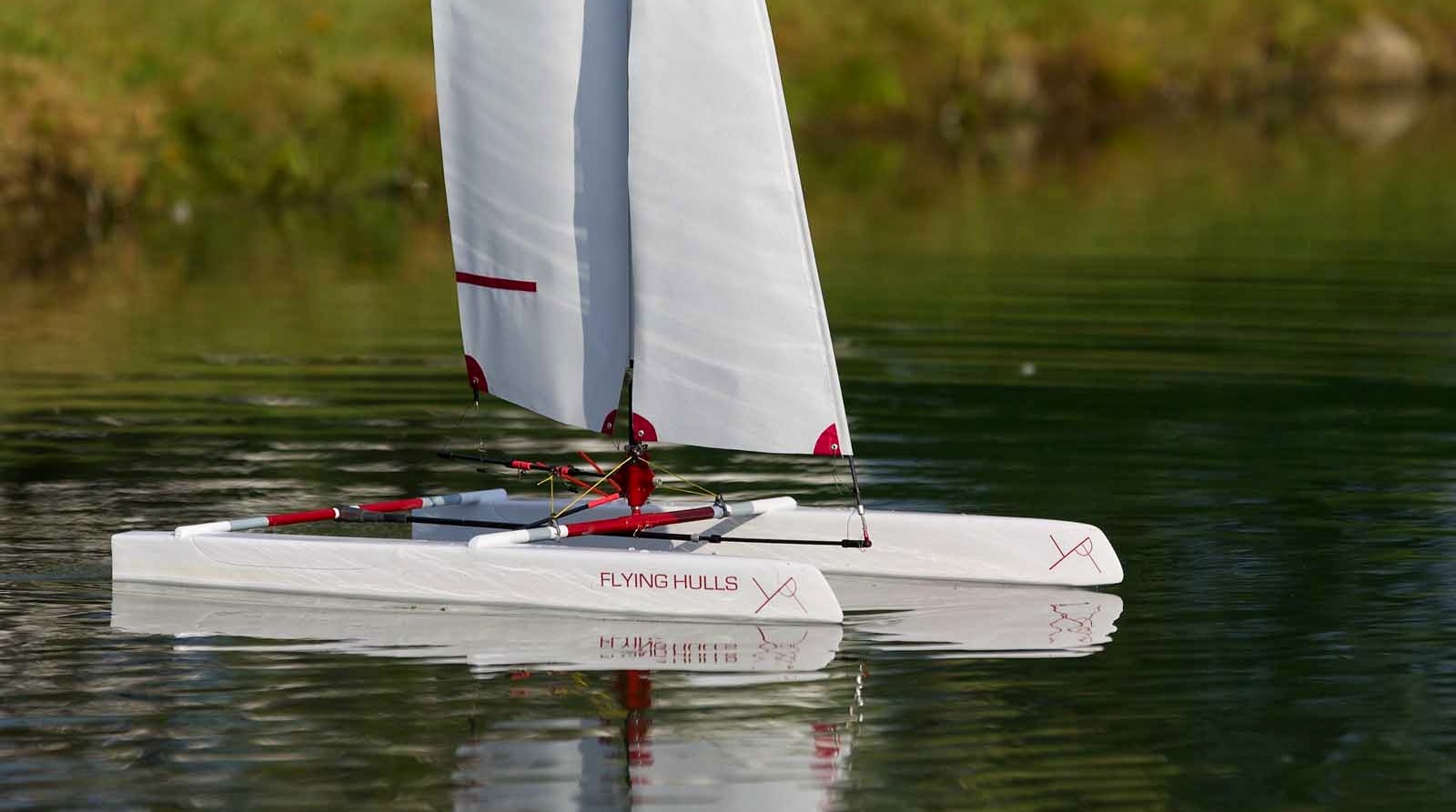 'a40', the rc model cat from flying hulls catamaran