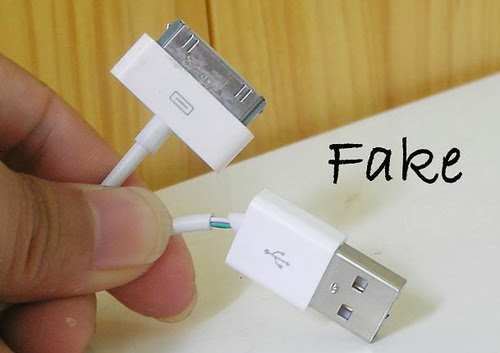 Cách phân biệt sạc Iphone Zin, Xịn và hàng Fake