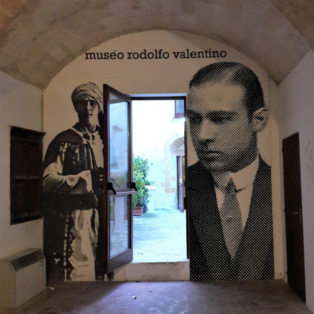 Cosa fare a Castellaneta, il museo di Rodolfo Valentino