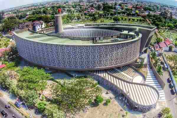 Museum Tsunami Aceh