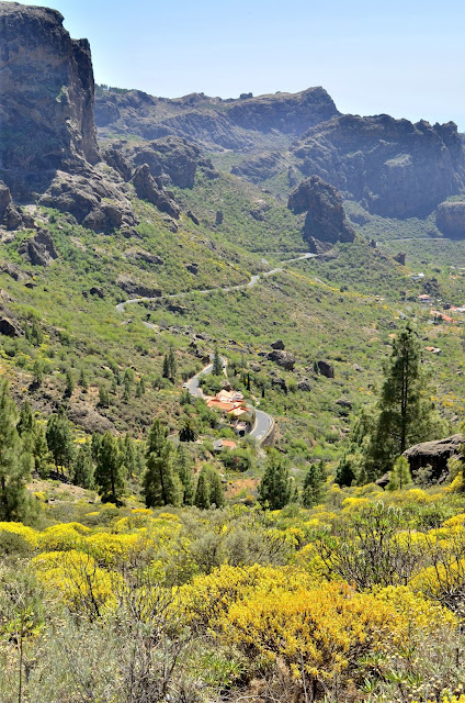 Carretera del centro de la isla de gran canaria