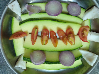 Sun cooked dinner (Salad) - Tender pumpkin (Arasaanikkaai), Tomato, Onion, Coconut