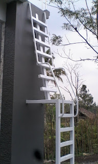 model railing tangga minimalis terbaru