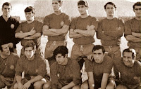 Selección de ESPAÑA - Temporada 1969-70 - Reina, Gaztelu, Barrachina, Eladio, Violeta, Pirri; Amancio, Velázquez, Gárate, Asensi y Gento - ESPAÑA 6 (Pirri, Gárate (2), Velázquez, Amancio y Quino), FINLANDIA 0 - 15/10/1969 - Mundial de México 1970, fase de clasificación - La Línea de la Concepción, Cádiz, estadio José Antonio Primo de Rivera - Alineación: Reina; Gaztelu, Barrachina, Eladio; Pirri, Violeta; Amancio, Velázquez, Gárate (Pujol, 46'), Asensi y Paco Gento (Quino, 53')