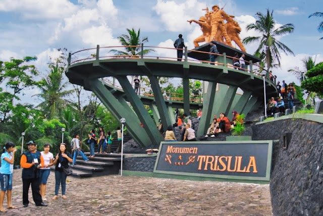 Trisula Blitar