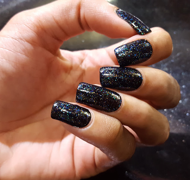 Essence The Gel Nail Polish - Space Queen Swatch & Review