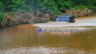 Himpunan Gambar Menarik Semasa Banjir 2013