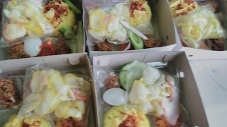 Nasi Kotak Box Murah  CILEUNGSI  DAN  CIBUBUR 089619535382