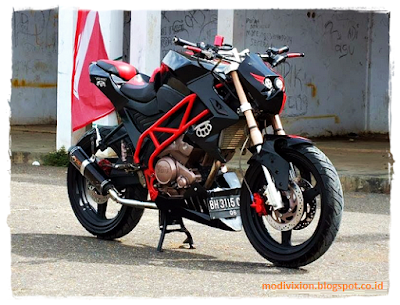 Modifikasi Street Fighter Yamaha Vixion