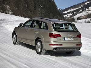 Audi Q7 2011 (4)