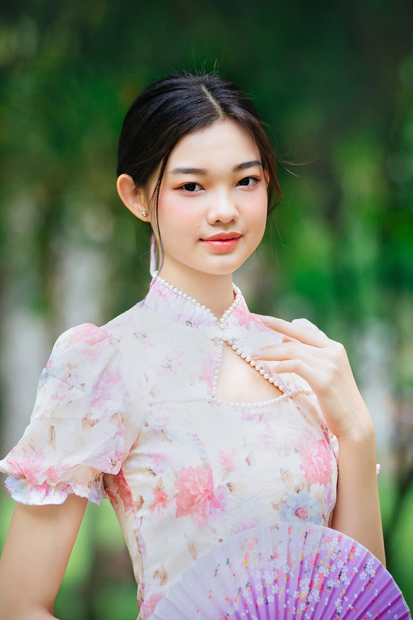 Thiếu nữ xinh