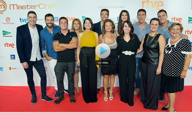 http://www.rtve.es/alacarta/videos/masterchef-3/masterchef-3-alfombra-roja-gran-final-si-chef/3193056/