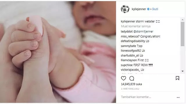 Foto Anak Kylie Jenner Memperoleh Likes Instagram Terbanyak Sedunia