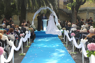 Fiesta nupcial con los ancianos de la residencia de la Fundación Miranda