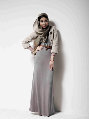 Another modest style from Yuna Zarai- Saturday