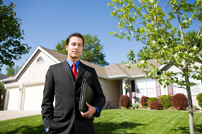 What is Real Estate Broker
