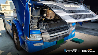 來自澳洲的汽車改裝品牌VAITRIX麥翠斯有最廣泛的車種適用產品，含汽油、柴油、油電混合車專用電子油門控制加速器，還能搭配外掛晶片及內寫，高品質且無後遺症之動力提升。外掛晶片可以選配由專屬藍芽App–AirForce GO切換一階、二階、三階ECU模式。  外掛晶片及電子油門控制器不影響原車引擎保固。搭配VAITRIX不眩光儀錶，渦輪壓力/水溫/油溫等應有盡有，使用原廠感知器對接，數據呈現100%正解，提升馬力同時監控愛車狀況。  增壓型油門加速器Wise Gain Pedal可以讓渦輪車款提升增壓值，實現增加馬力！旋鈕方式讓模式切換更方便快速！  最佳性能提升就選擇專用水噴電腦及套件，降溫效果最好，性能穩定提升，正確使用動力加倍不傷引擎。  在VAITRIX動力升級，完整實現客製化調校，根據車況、已改裝硬體與客戶需求調整程式。搭配馬力機驗證與HP TUNERS數據流，讓改裝沒有後顧之憂！  適用品牌車款： Audi奧迪、BMW寶馬、Porsche保時捷、Benz賓士、Honda本田、Toyota豐田、Mitsubishi三菱、Mazda馬自達、Nissan日產、Subaru速霸陸、VW福斯、Volvo富豪、Luxgen納智捷、Ford福特、Hyundai現代、Skoda速可達、Mini、MG; CRV、CLA45、Focus mk4.5、golf gti、golf 8、polo、kuga、odyssey、C63s、Elantra Sport、Mini R56、540i、G63、RS6、RS7、M8、330i、E63、S63、HS、Kamiq、Kodiaq、X3、Macan、Q3、RSQ3...等。   Truck卡車： Mitsubishi Fuso三菱扶桑、Hino日野、DAF達富、IVECO威凱、ISUZU五十鈴、SCANIA斯堪尼亞; Canter堅達、Fighter、Super Great、300 系、700系、CF85、LF45、LF55、L系、G系、R系、S系、Daily、Eurocargo、NQR、NPR、NMR、NRR  Motor重機： BMW寶馬、Ducati杜卡迪、Honda本田、Yamaha山葉、Aprilia阿普利亞、KTM、Husqvarna胡斯瓦那、Kawasaki川崎、Suzuki鈴木; S1000RR、S1000R、R1200GS、R9T、R1200GS、Scrambler、Monster、Panigale、Streetfighter、Supersport、Superbike、XDiavel、Hypermotard、RSV、SMC、Supermoto、Ninja、ZX-12R、ZX-6R、T-Max、Tenere、MT、Hayabusa、V-Strom、GSX-S1000