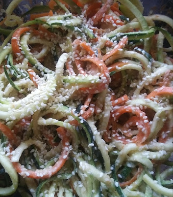 Raw Vegan Sesame Ginger Zoodles