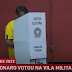 Presidente Bolsonaro votou nesta manhã vestido com a camisa do Brasil; VEJA VÍDEO