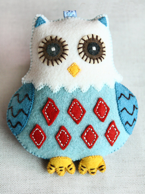 Felt Crafts, owls key chain - DIY tutorial instructions in Pictures. 